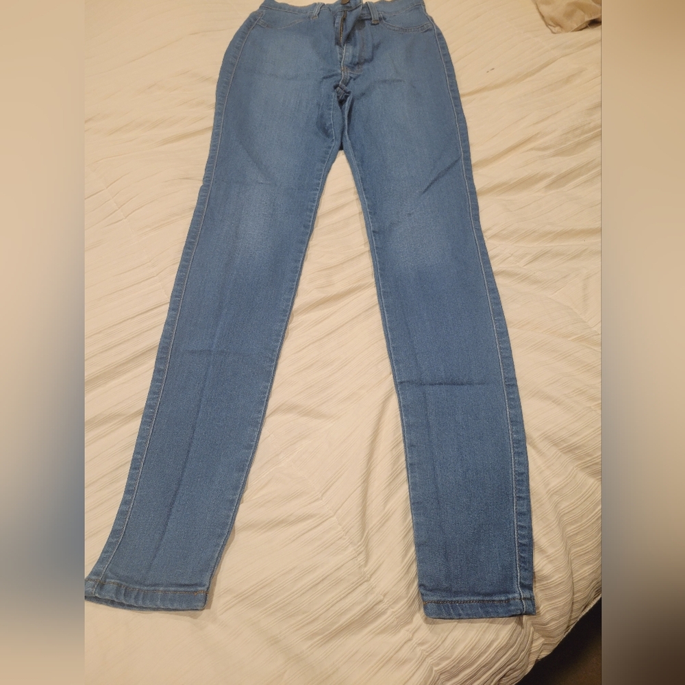 Vibrant Miu high-waisted jeans